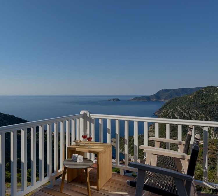 SUPERIOR 2+1 SPECTACULAR SEA VIEW ROOM